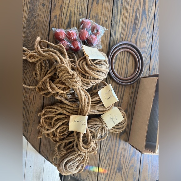 Vintage San Antonio macrame full kit hangers dead stock - Picture 6 of 8